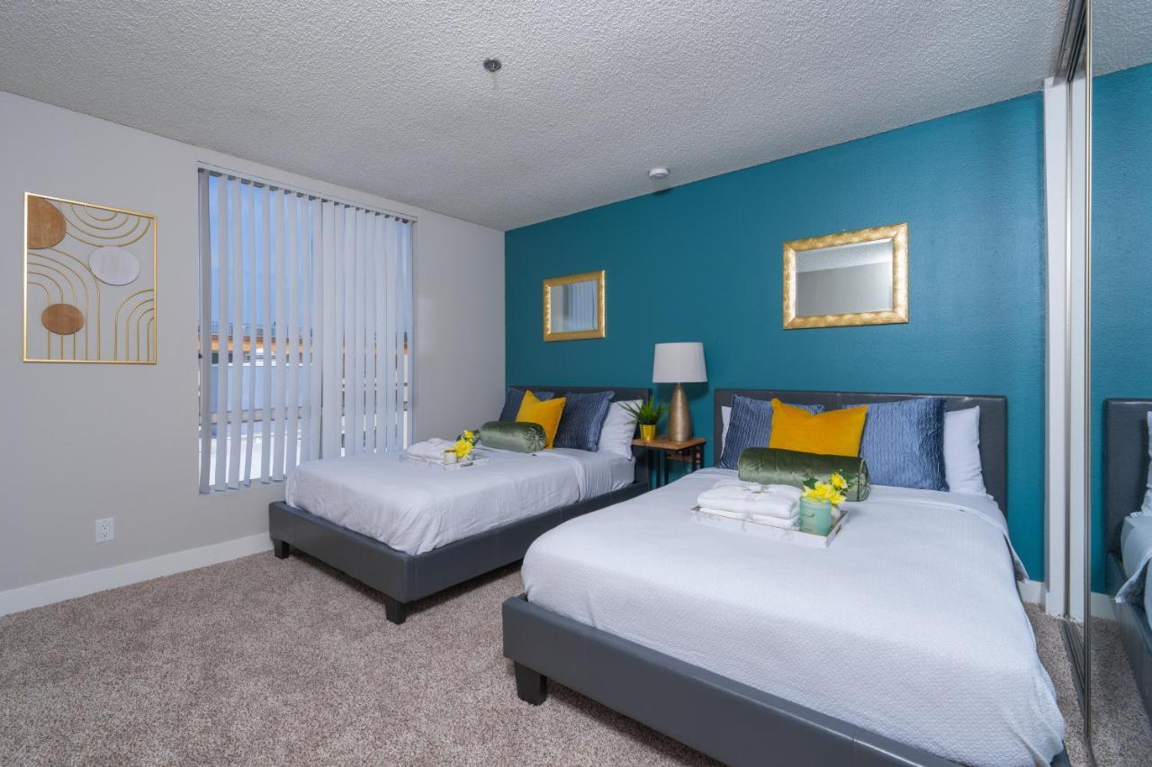 Universal Studios 8 Min Drive Two Bedroom Apartment With Free Parking Los Angeles Exterior photo